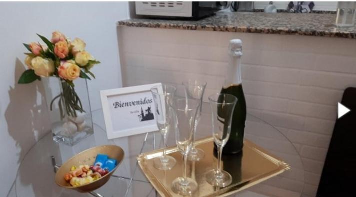 Apartamento Descalzos Севиля Екстериор снимка