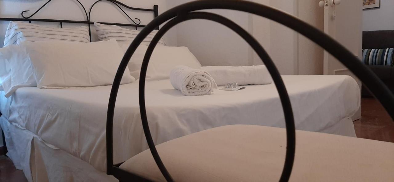 Apartamento Descalzos Севиля Екстериор снимка