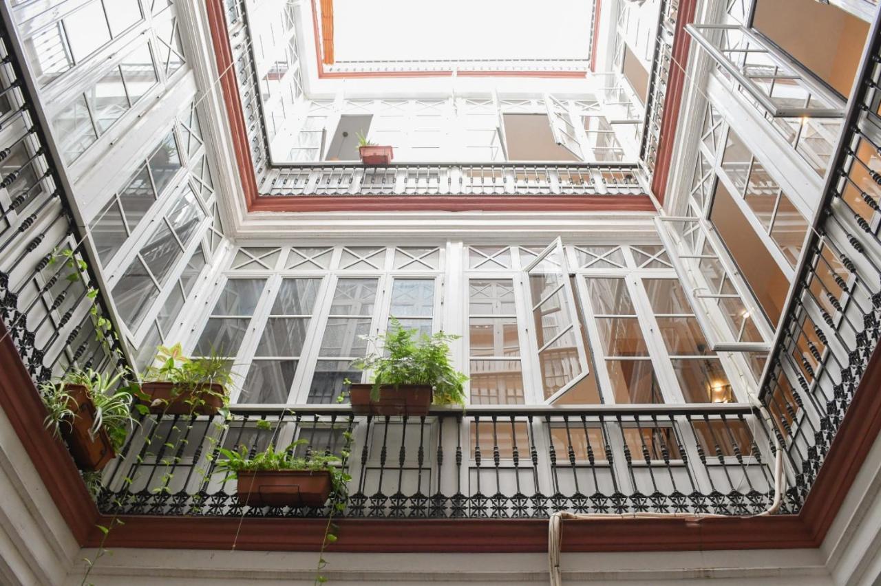 Apartamento Descalzos Севиля Екстериор снимка