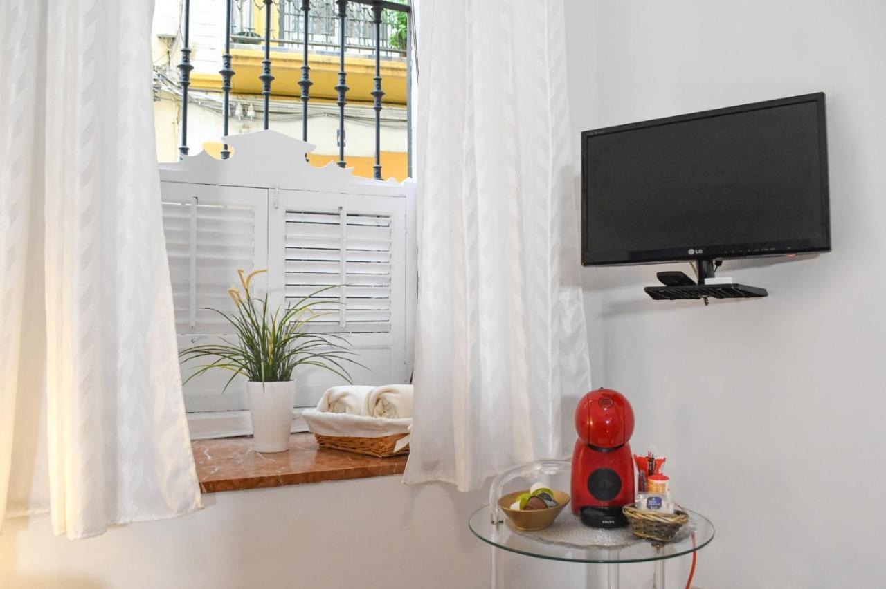 Apartamento Descalzos Севиля Екстериор снимка